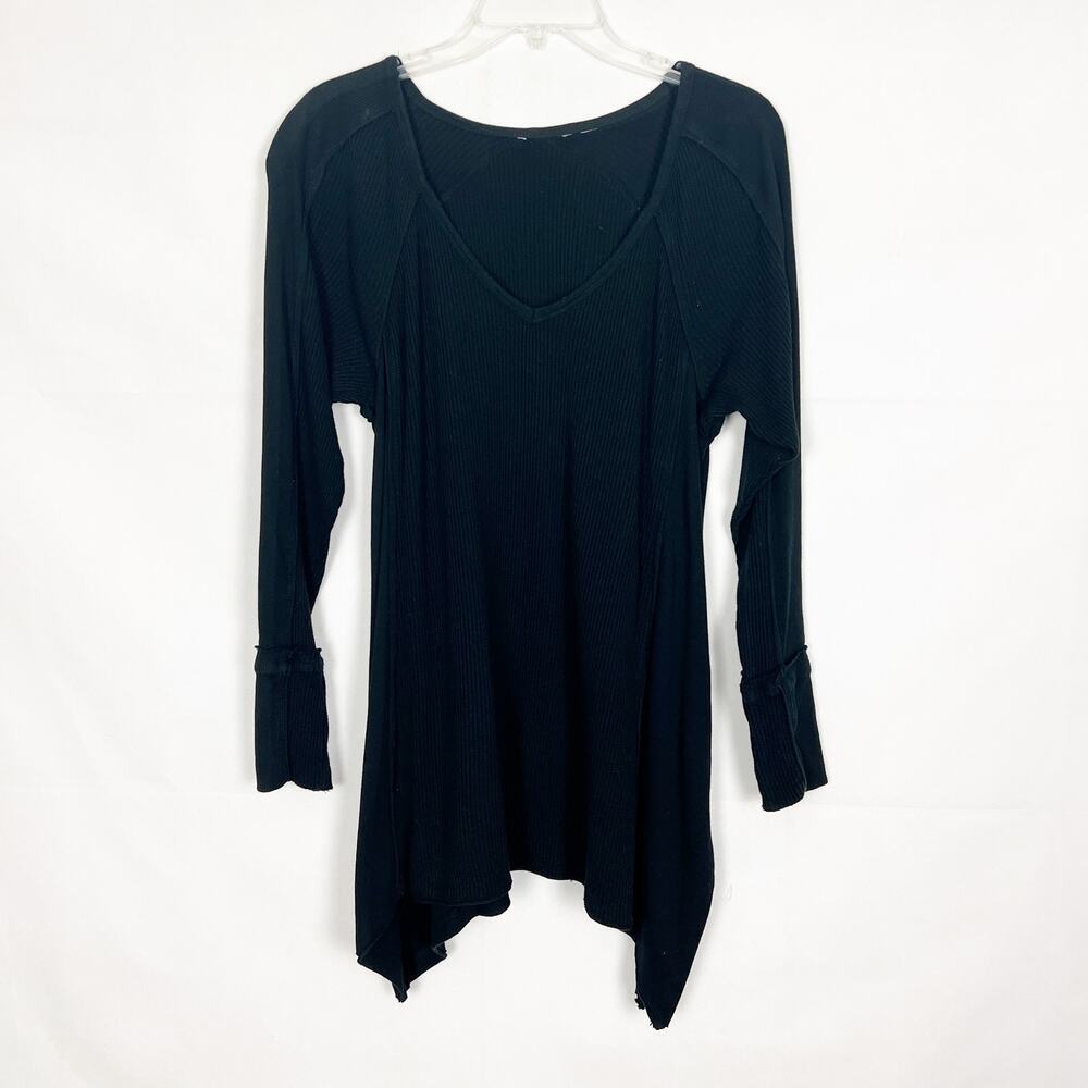 Style & Co Shark Bite Hem Ribbed Black Top Size M